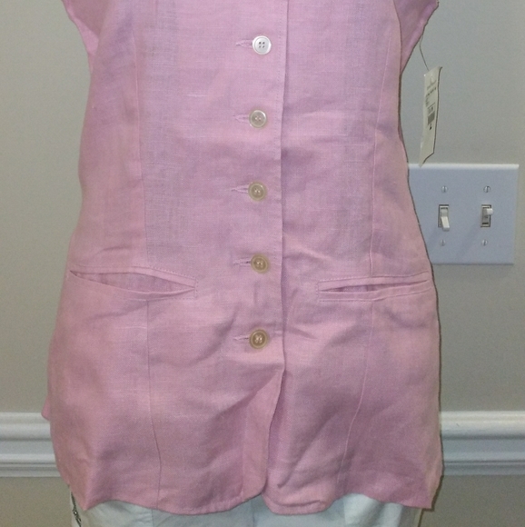 2/$50 Sprit Linen top - Picture 8 of 9